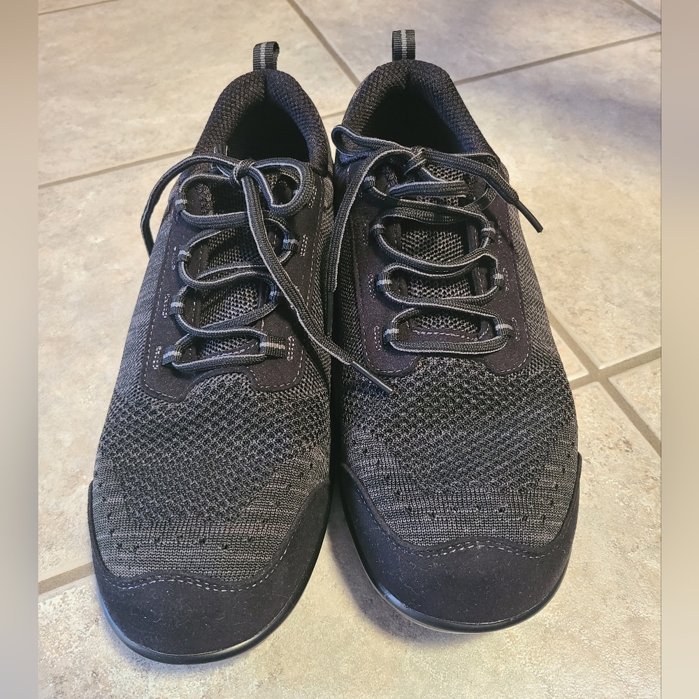 sz12W OrthoFeet Sneakers